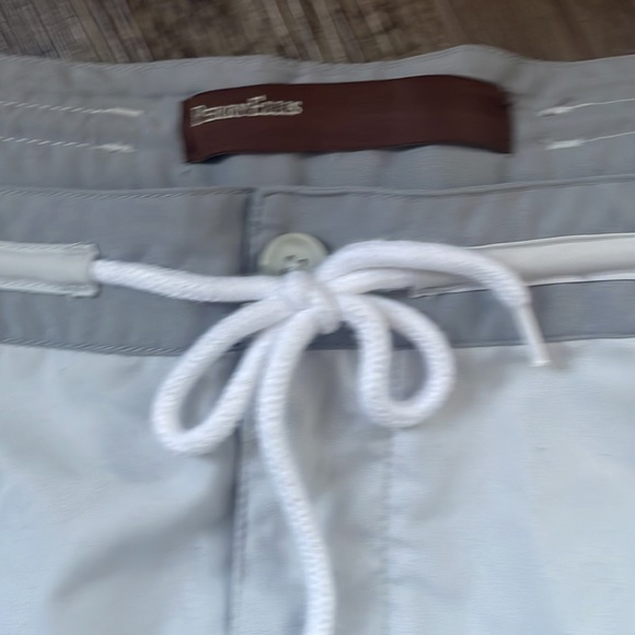 EUC Men's Perry Ellis Swim Trunks - Picture 2 of 4